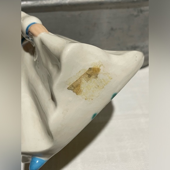 Vintage Kitschy Ceramic Valentine’s Day Heart Girl Figure❤️ - Picture 8 of 16